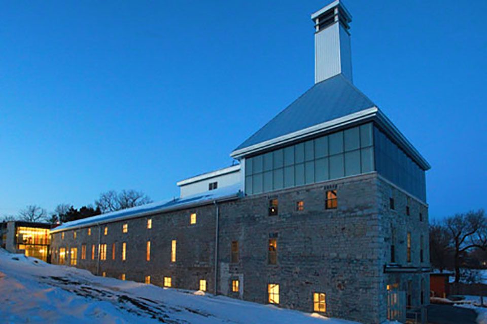 Tett Centre, 370 King St W